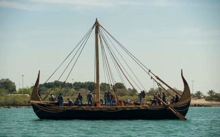 El barco Magan en su viaje inaugural en Abu Dhabi. (Museo Nacional Zayed)